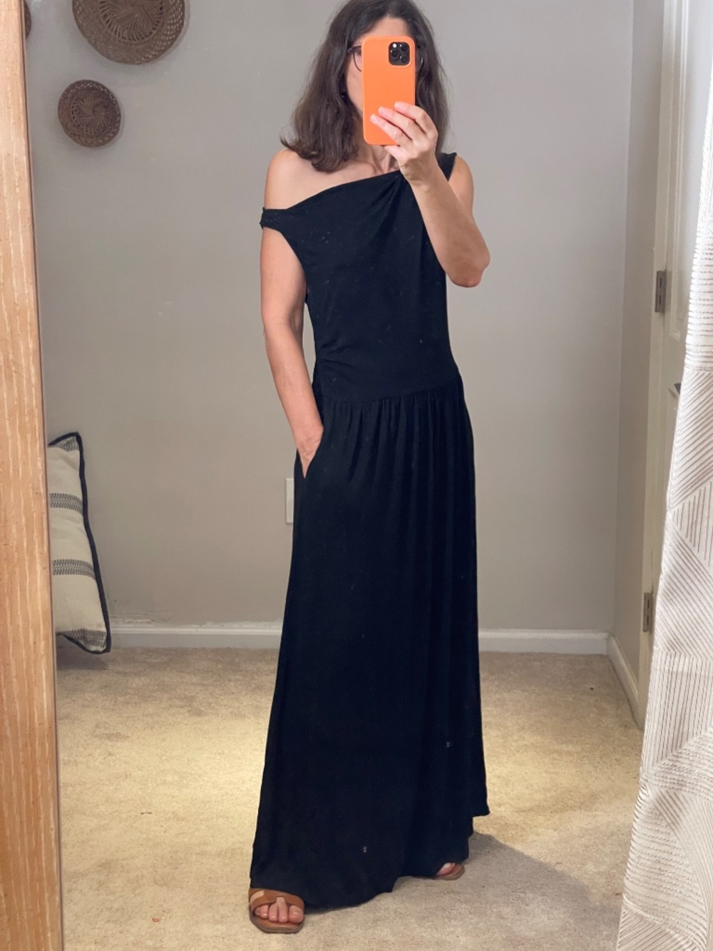 Zezica stretch jersey fit and flare on shoulder long black dress M